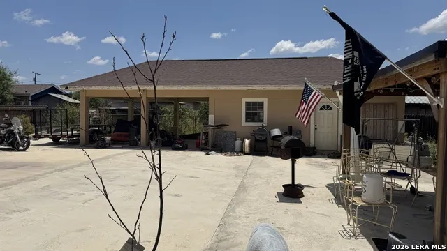116 VIEW DR Eagle Pass, TX 78852