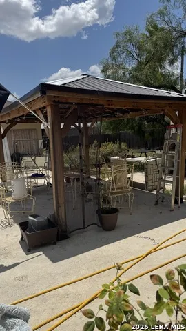 116 VIEW DR Eagle Pass, TX 78852