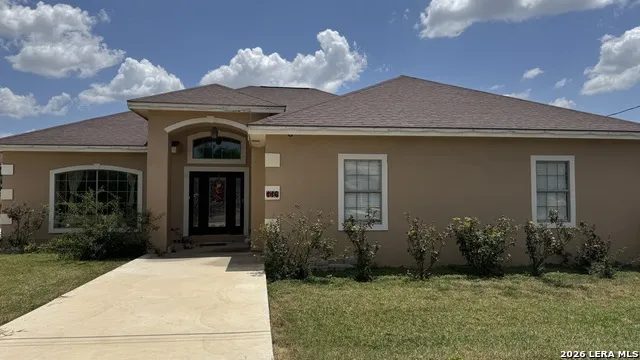 116 VIEW DR Eagle Pass, TX 78852