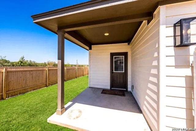 279 Rieber Rd Kyle, TX 78640