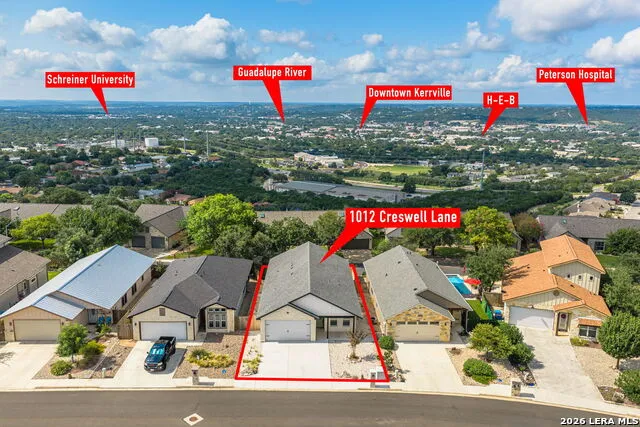 1012 Creswell Ln Kerrville, TX 78028