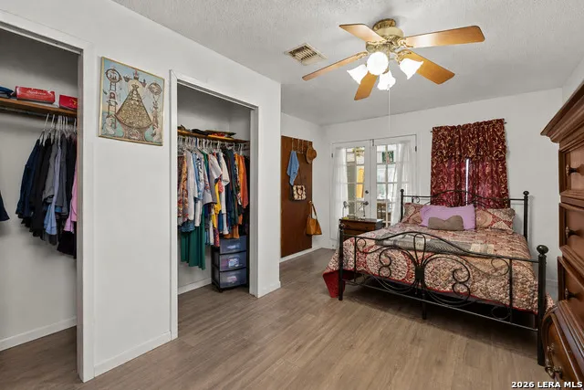1709 Avenue E Hondo, TX 78861