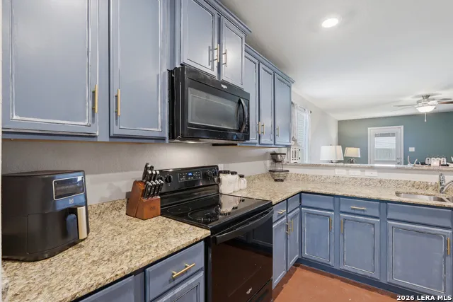 15022 SILVER TREE CV Von Ormy, TX 78073
