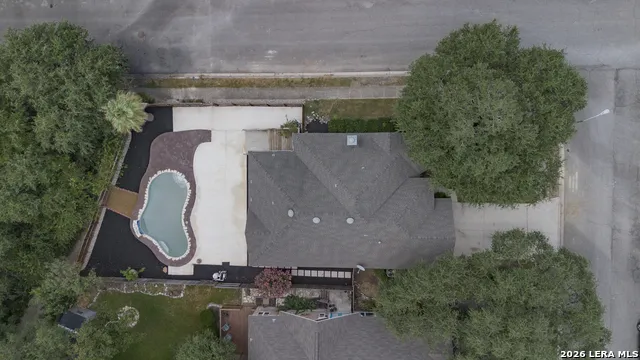 2555 Crested Heights Schertz, TX 78154