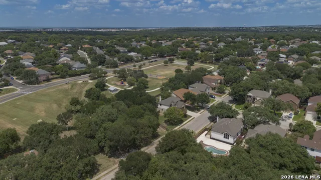 2555 Crested Heights Schertz, TX 78154