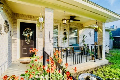 523 WOODLAKE DR