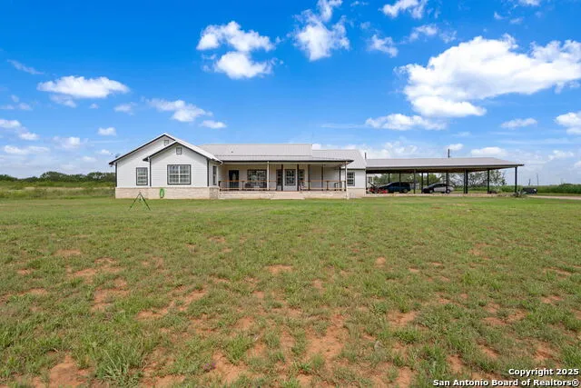 4495 Sh 16 Jourdanton, TX 78026