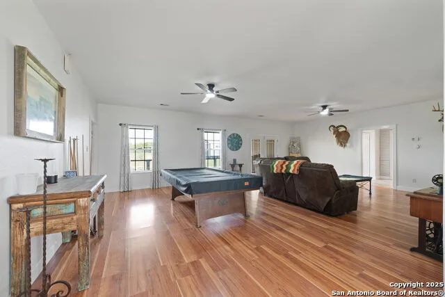 4495 Sh 16 Jourdanton, TX 78026