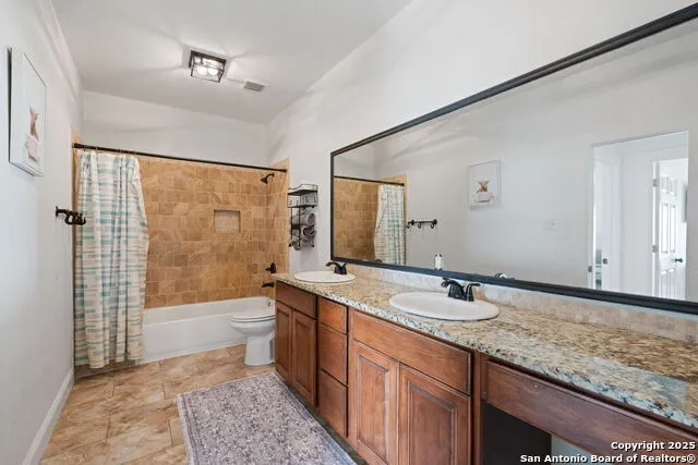4495 Sh 16 Jourdanton, TX 78026