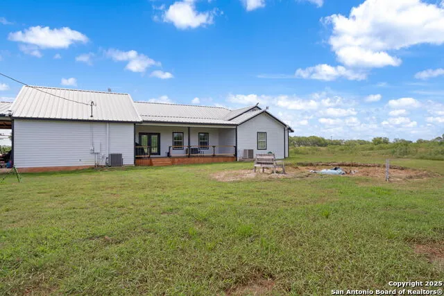 4495 Sh 16 Jourdanton, TX 78026