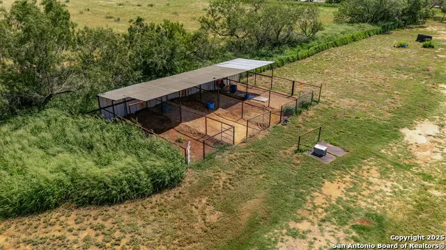 4495 Sh 16 Jourdanton, TX 78026
