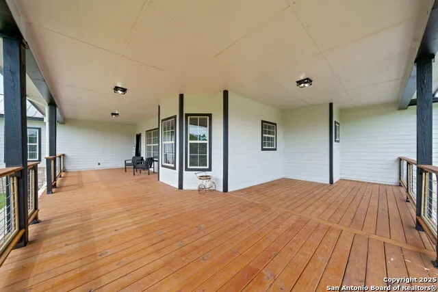 4495 Sh 16 Jourdanton, TX 78026