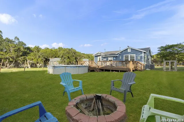1283 Rocky Creek Dr Canyon Lake, TX 78133