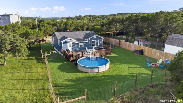 1283 Rocky Creek Dr Canyon Lake, TX 78133