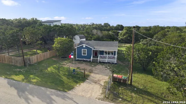 1283 Rocky Creek Dr Canyon Lake, TX 78133