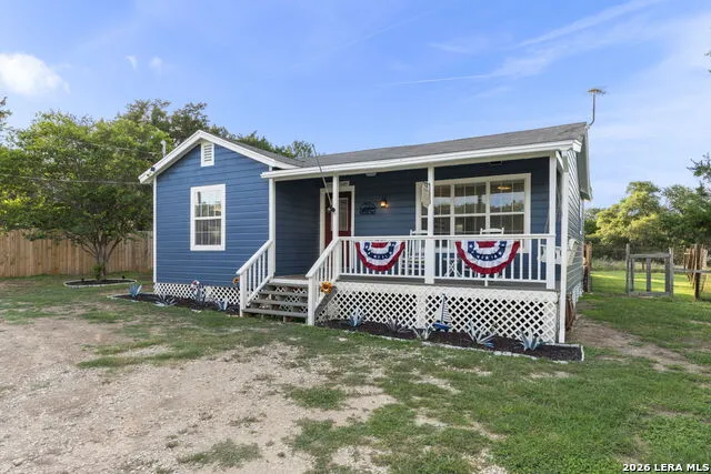 1283 Rocky Creek Dr Canyon Lake, TX 78133