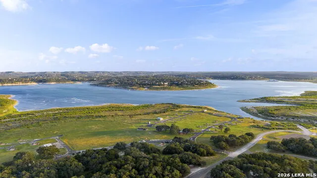 1283 Rocky Creek Dr Canyon Lake, TX 78133