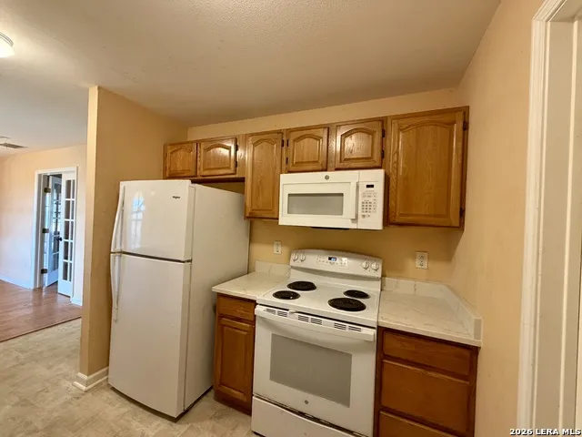 1550 County Road 300 Jourdanton, TX 78026