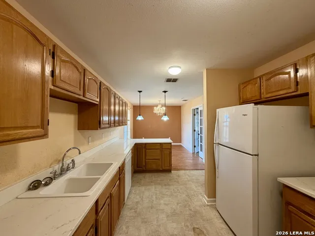 1550 County Road 300 Jourdanton, TX 78026