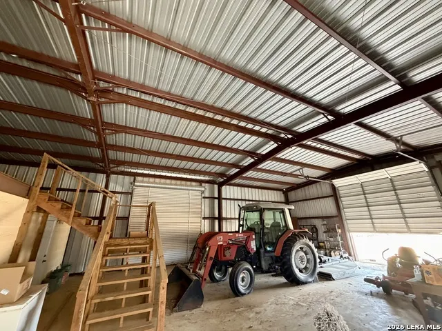 1550 County Road 300 Jourdanton, TX 78026