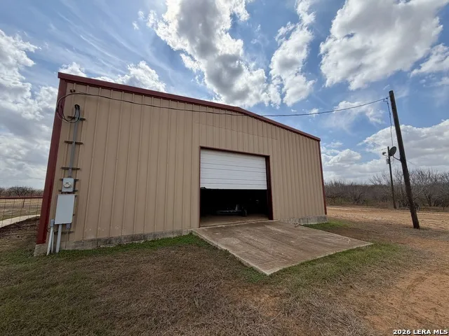 1550 County Road 300 Jourdanton, TX 78026