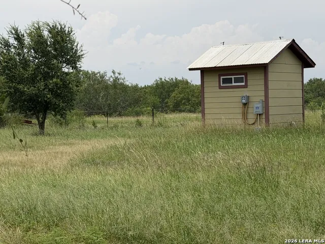 1550 County Road 300 Jourdanton, TX 78026