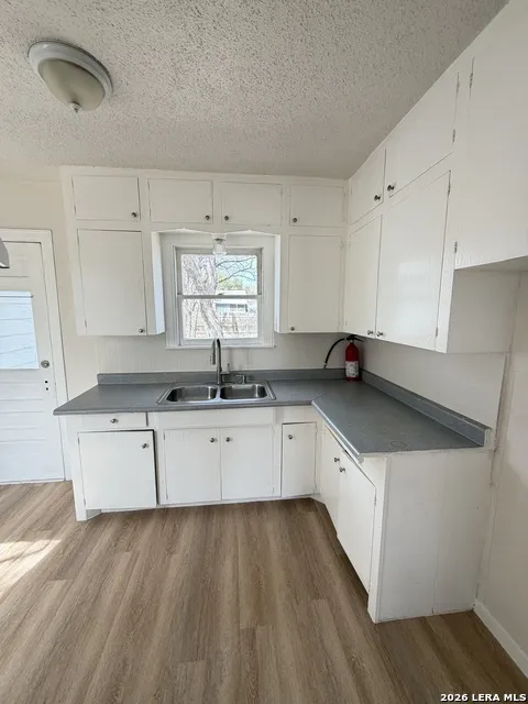1351 W Theo San Antonio, TX 78225