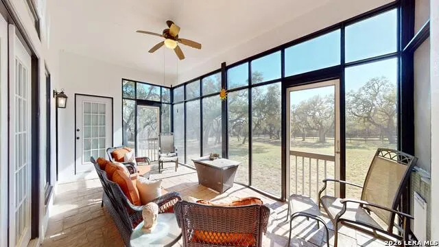 795 Persimmon Bulverde, TX 78163