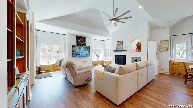 795 Persimmon Bulverde, TX 78163