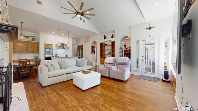 795 Persimmon Bulverde, TX 78163