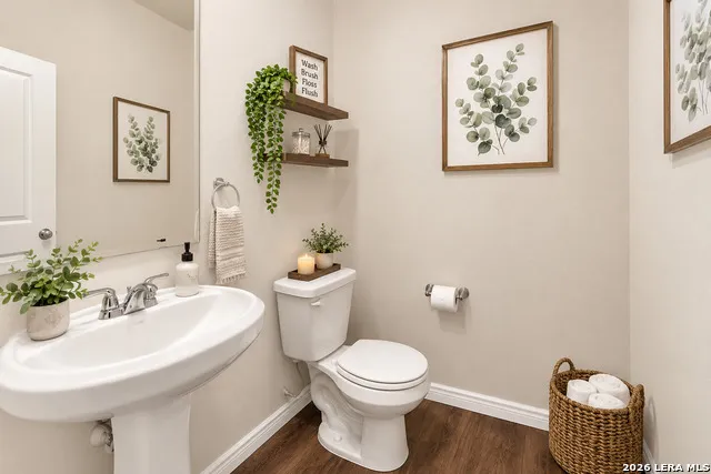 125 Legendary Trail Loop Floresville, TX 78114