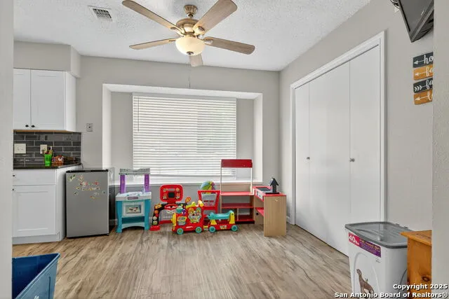 3413 Foxbriar Schertz, TX 78108