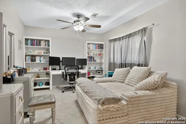 3413 Foxbriar Schertz, TX 78108