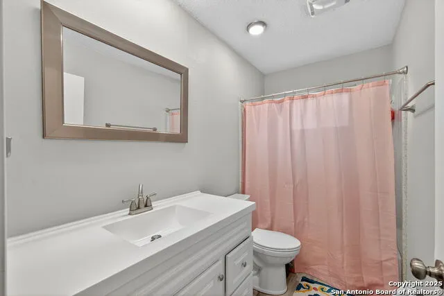 3413 Foxbriar Schertz, TX 78108