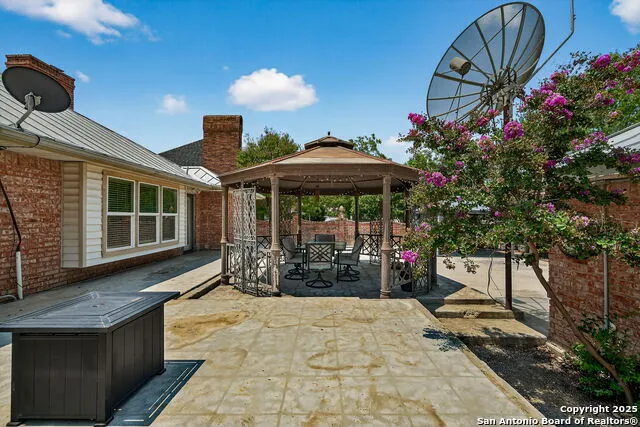 3413 Foxbriar Schertz, TX 78108