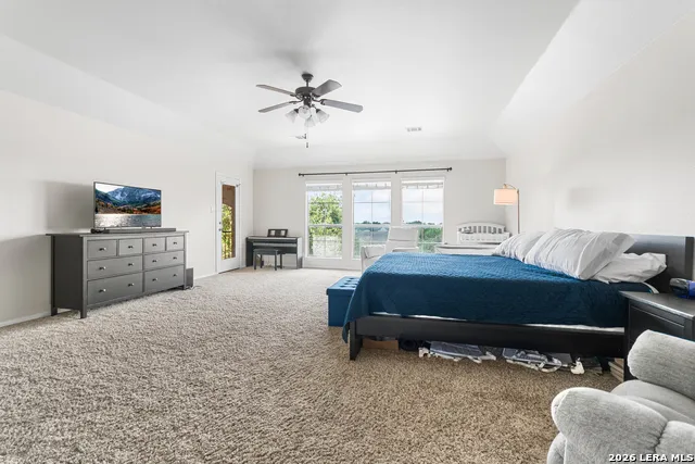 3319 ROAN VLY San Antonio, TX 78259