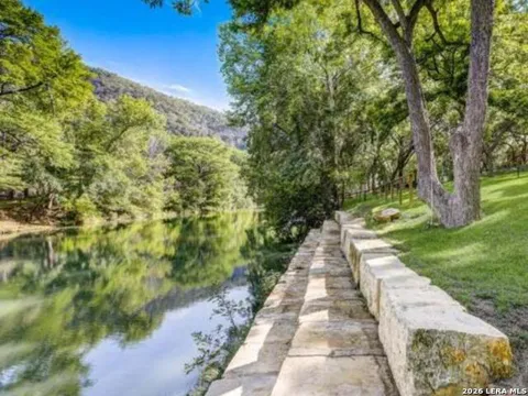 1806 Ponderosa