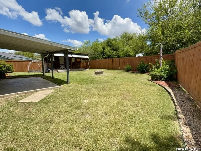 7426 MOUNTAIN OAK TRL Live Oak, TX 78233