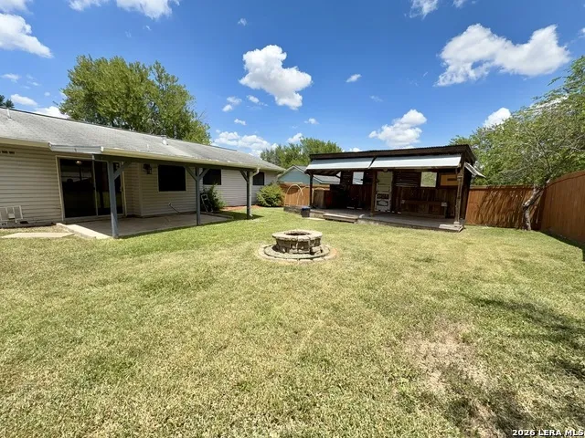 7426 MOUNTAIN OAK TRL Live Oak, TX 78233
