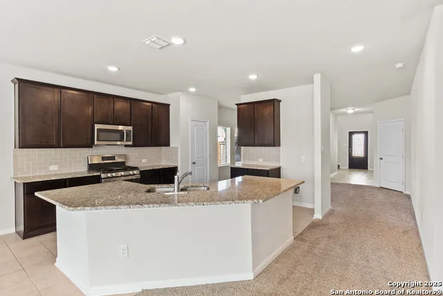 8904 Portobello Way Converse, TX 78109
