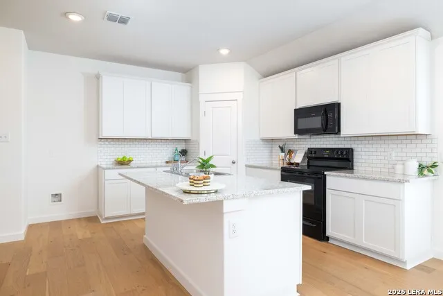 3642 TWIN DISH WAY New Braunfels, TX 78130