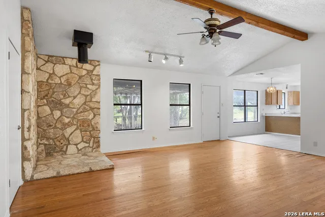 127 WHITE TAIL DR Kerrville, TX 78028