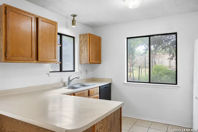 127 WHITE TAIL DR Kerrville, TX 78028