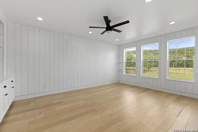 807 WADE RD New Braunfels, TX 78132