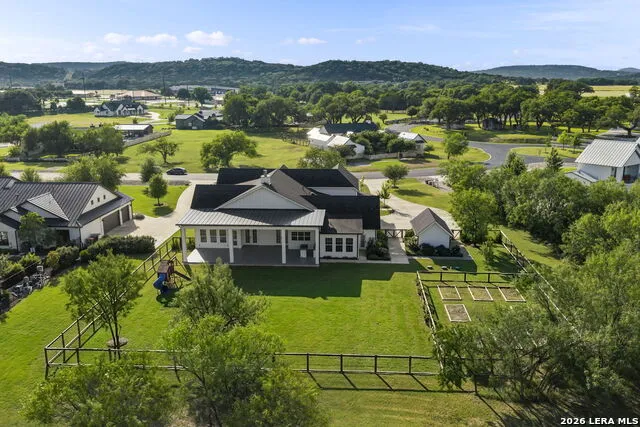 807 WADE RD New Braunfels, TX 78132