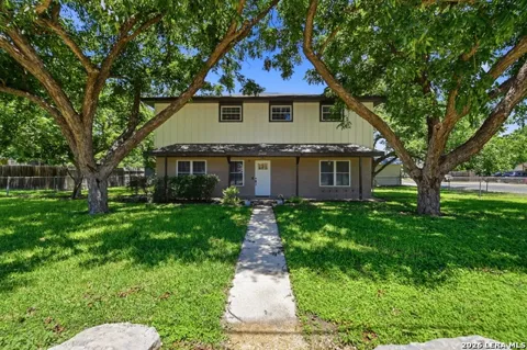 15751 Medina