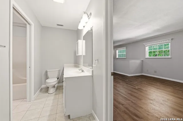 15751 Medina LaCoste, TX 78039