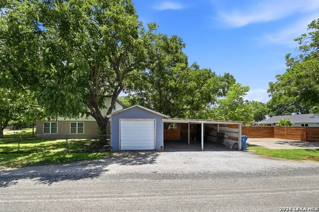 15751 Medina LaCoste, TX 78039