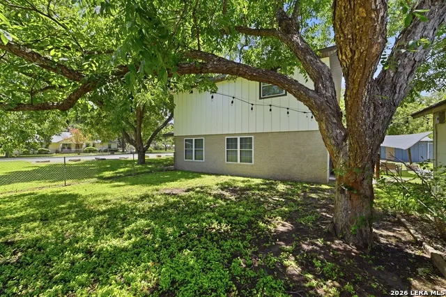 15751 Medina LaCoste, TX 78039