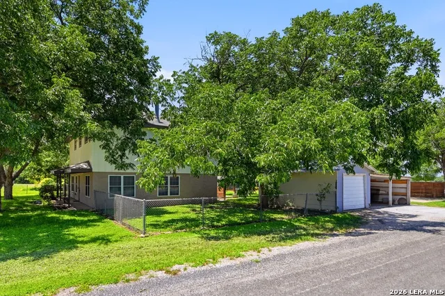 15751 Medina LaCoste, TX 78039